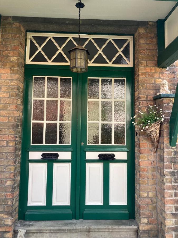 Bed and Breakfast Tree & B Brujas Exterior foto